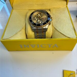 New In Box Invicta 45mm Chronograph Quartz 17014 Men's Analog Watch Genuine